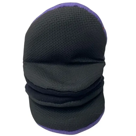 Disney's Hocus Pocus Oven Mitt Set - Picture 2 of 3